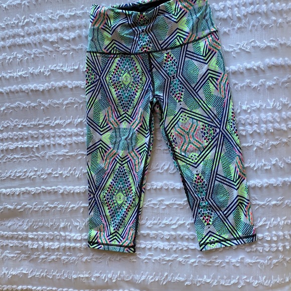 Victoria Secret Sport Knockout crop - Picture 4 of 4